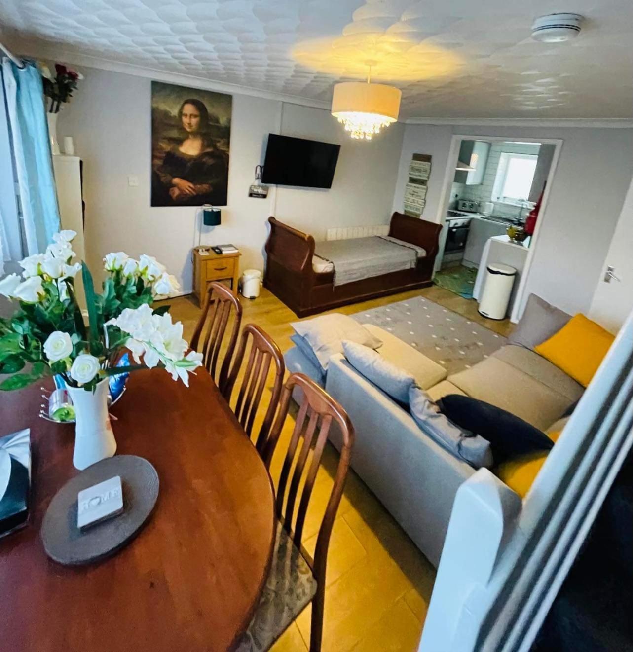 Sea View 3-bed Heated Pool Eat Bar Kids Park * Lowestoft